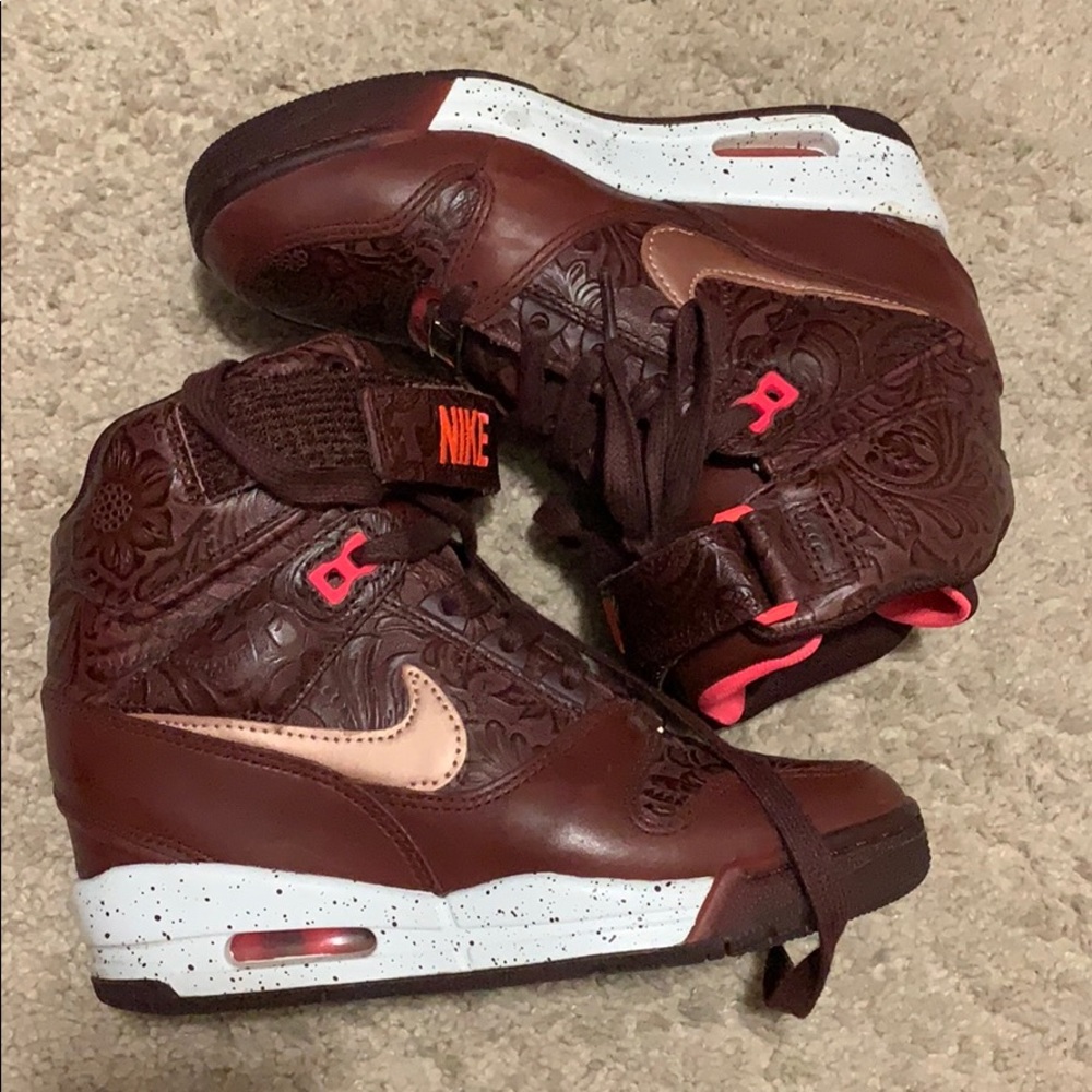 Nike Air Revolution Sky hi dunk “City Pack”